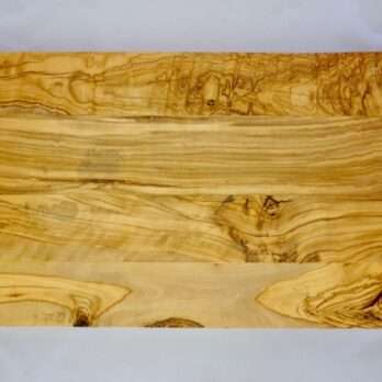 Mediterranes Design-Schneidebrett aus Olivenholz